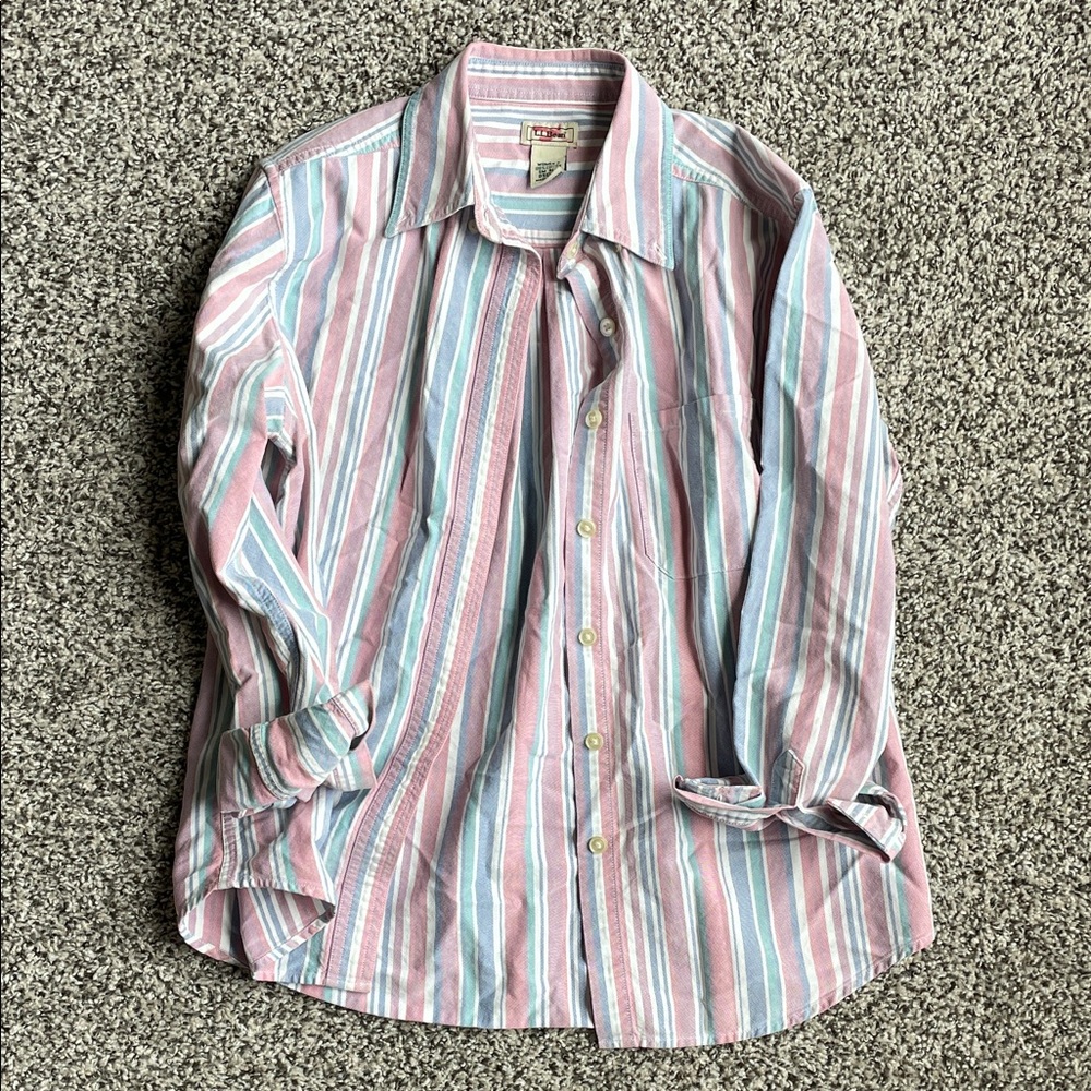 L.L. Bean Pink and Blue Striped Button-Down Shirt - Vintage 90s